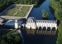 Deluxe Drivers : Loire Castles Day (from Paris)